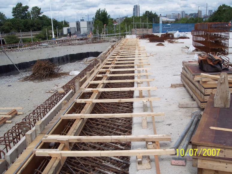 Deck end Formwork set up for the expansion joint upstand